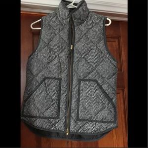 RE-POSH JCREW VEST. GREAT USED CONDITION